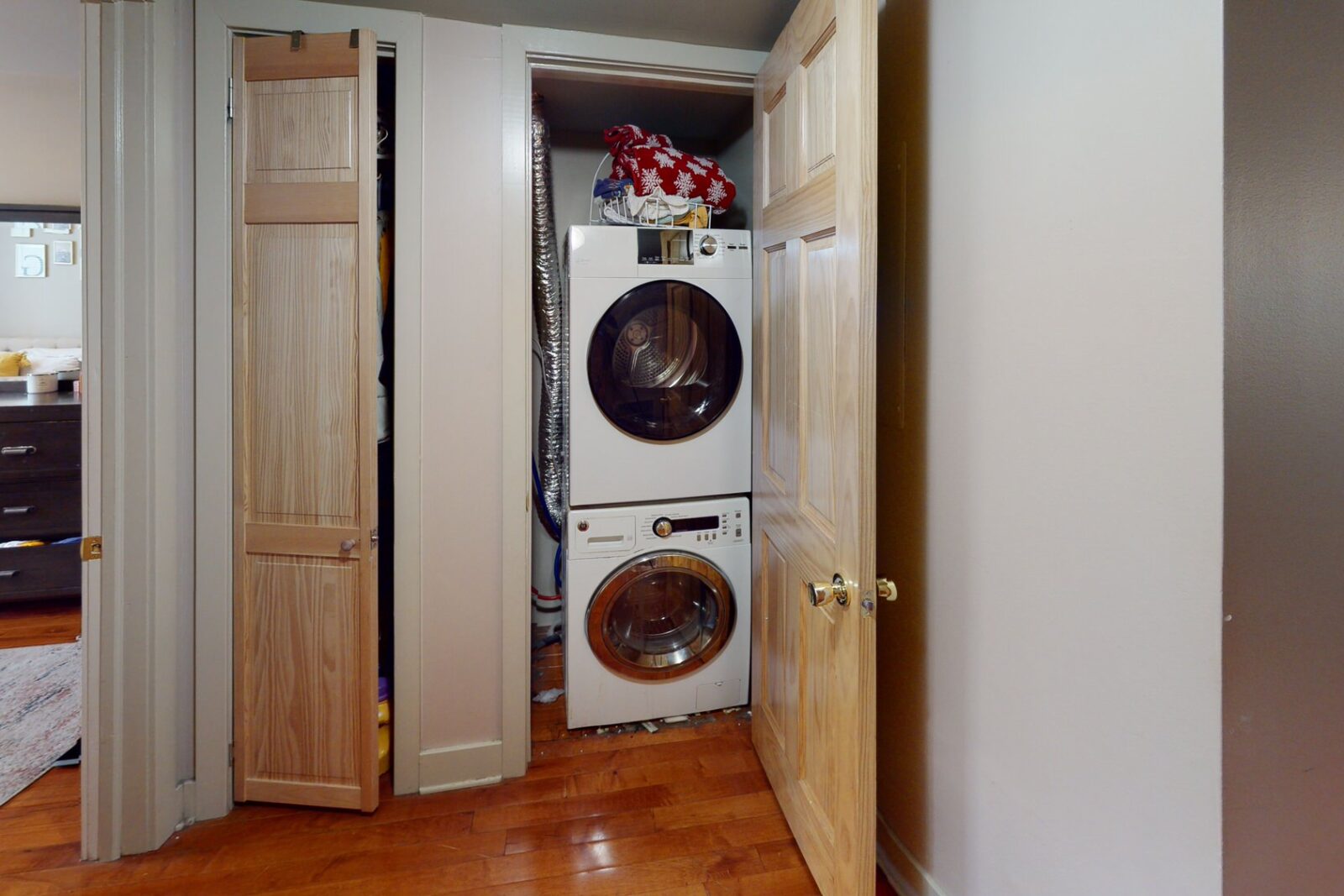 3643-Lancaster-Ave-Unit-A-Laundry copy