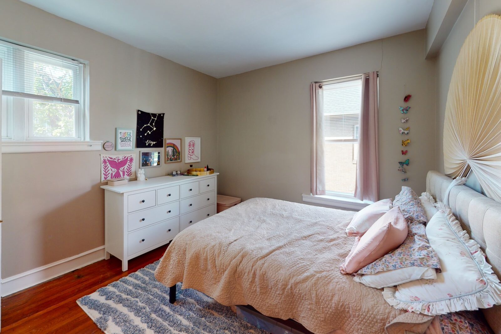 The-Larchmont-500-S-47th-Street-Bedroom-2