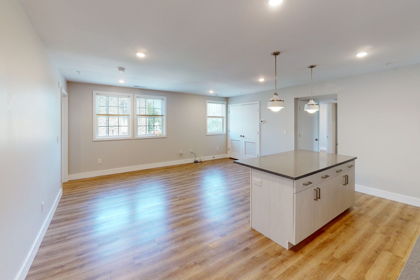 Schuyler 3828 Spring Garden St Philadelphia Apartment Kitchen Island