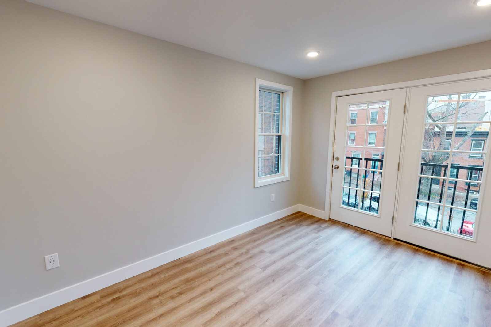 Schuyler 3828 Spring Garden St Philadelphia Apartment Unfurnished Living Room Balcony Doors